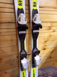 LYŽE HEAD SUPERSHAPE TEAM JR 107CM